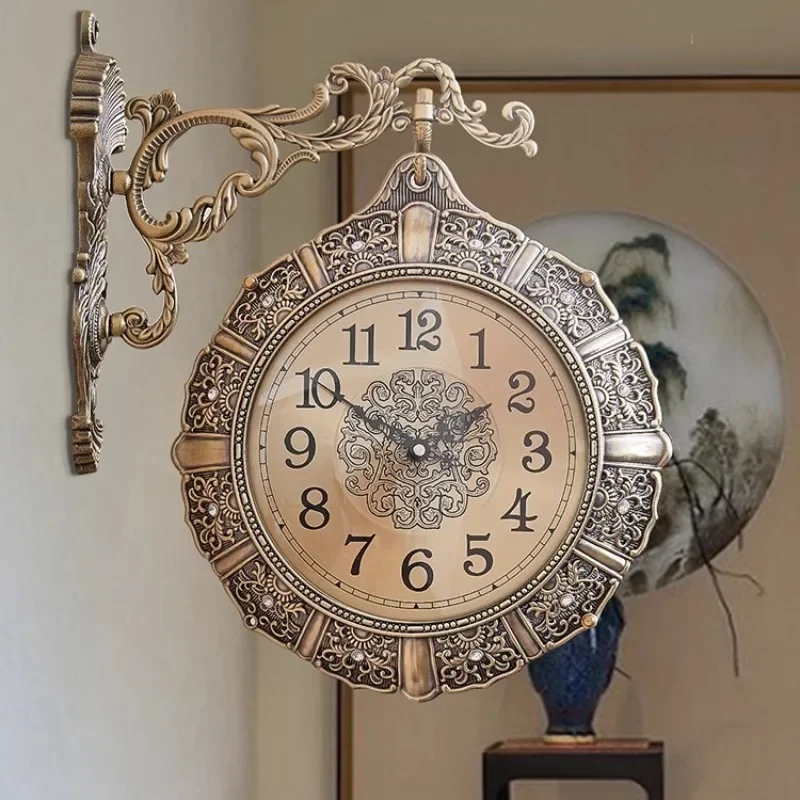 Luxury Lifestyle Aesthetics - Horloge murale rétro nordique pour salon,