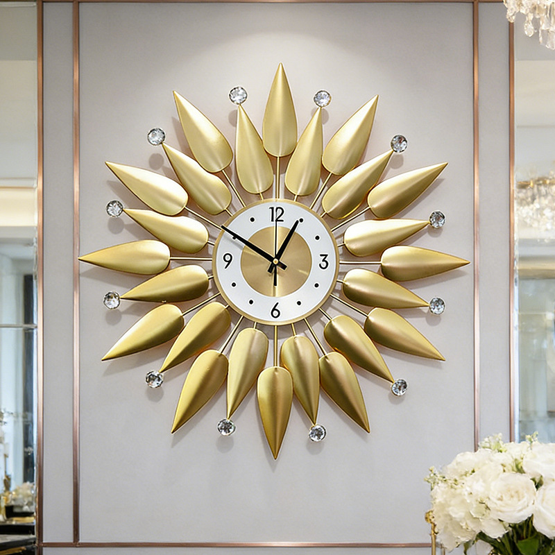 Horloge murale de luxe en méta - Luxury Lifestyle Hotel avis et prix